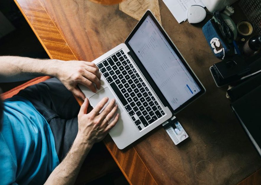 Perangkat Pendukung - Bekerja Sambil Liburan? Siapa Takut! - estonianworld.com