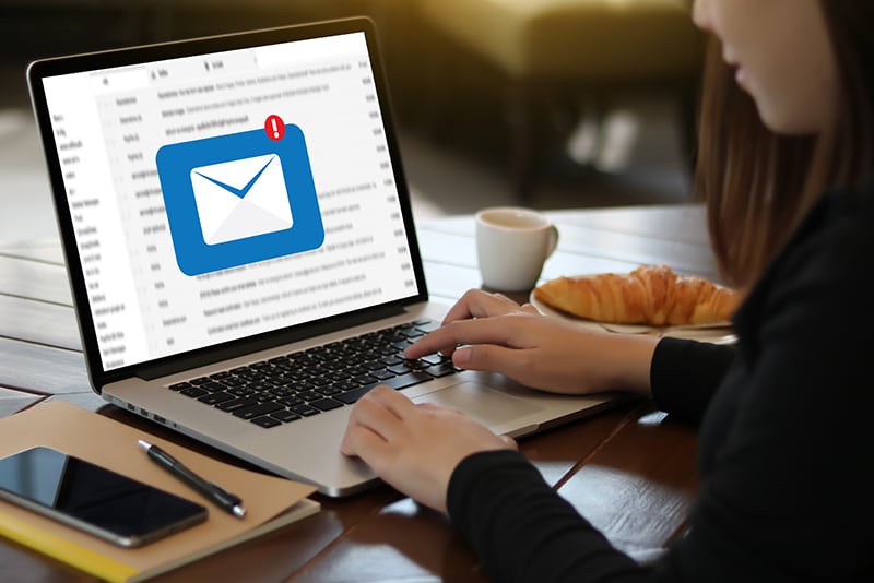 Cek email cukup 2x sehari - 6 Cara menghilangkan gangguan saat bekerja - mylaptopmakesmemoney.com Cek email cukup 2x sehari - 6 Cara menghilangkan gangguan saat bekerja - mylaptopmakesmemoney.com