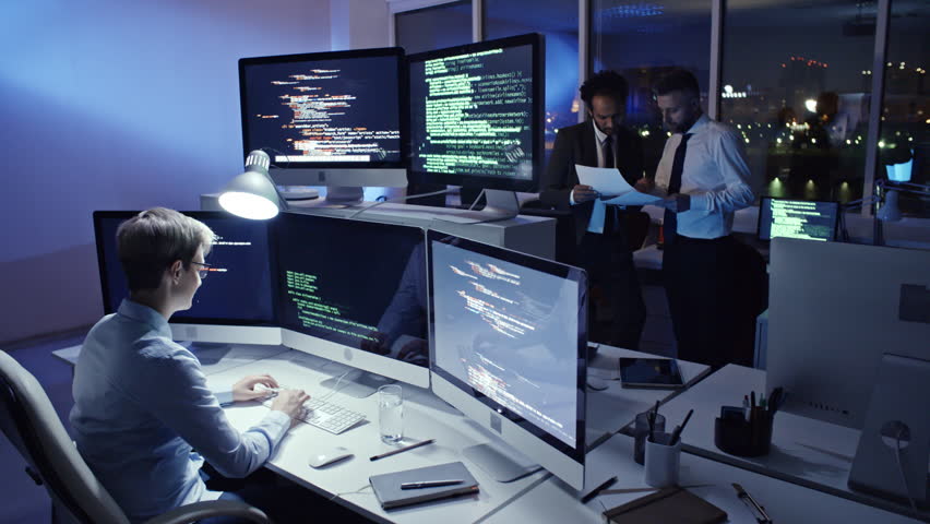 Programmer - Freelance bukan hanya sekedar penulis loh! - shutterstock.com Programmer - Freelance bukan hanya sekedar penulis loh! - shutterstock.com