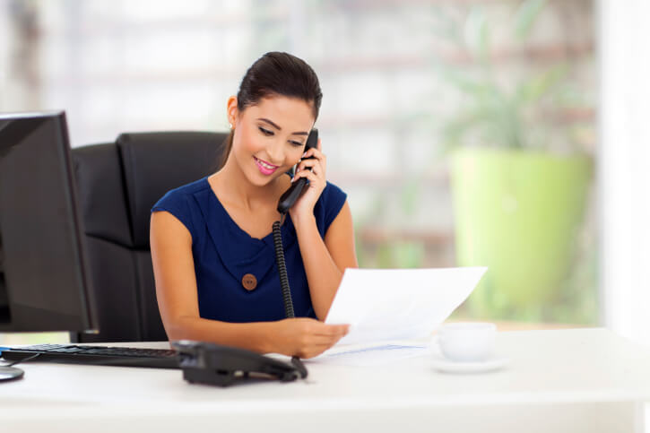 Kamu Tak Suka Ditelepon 24/7 - Jangan Menjadi Freelancer! (1) - cosmopolitan.co.id Kamu Tak Suka Ditelepon 24/7 - Jangan Menjadi Freelancer! (1) - cosmopolitan.co.id