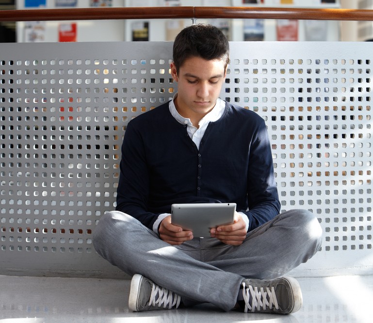 Beginilah Cara Freelance Writer Nge-tweet