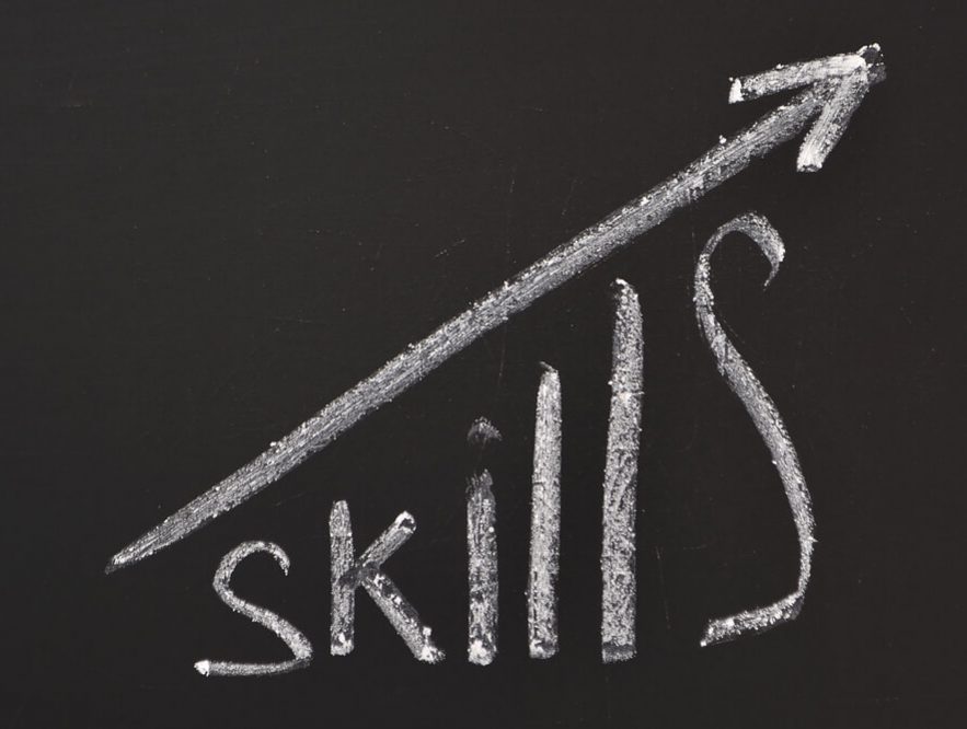 Libatkan Diri Anda dalam Kegiatan Ekstrakurikuler - 5 Strategi Menjadi Pekerja yang Paling Dicari (4) - idealistcareers.org Libatkan Diri Anda dalam Kegiatan Ekstrakurikuler - 5 Strategi Menjadi Pekerja yang Paling Dicari (4) - idealistcareers.org