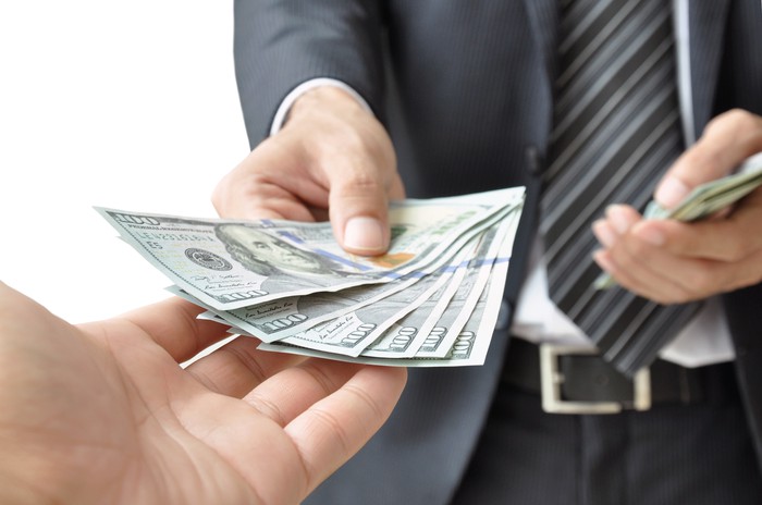 Marketing : Strategi Mengalah untuk Menang - fool.com
