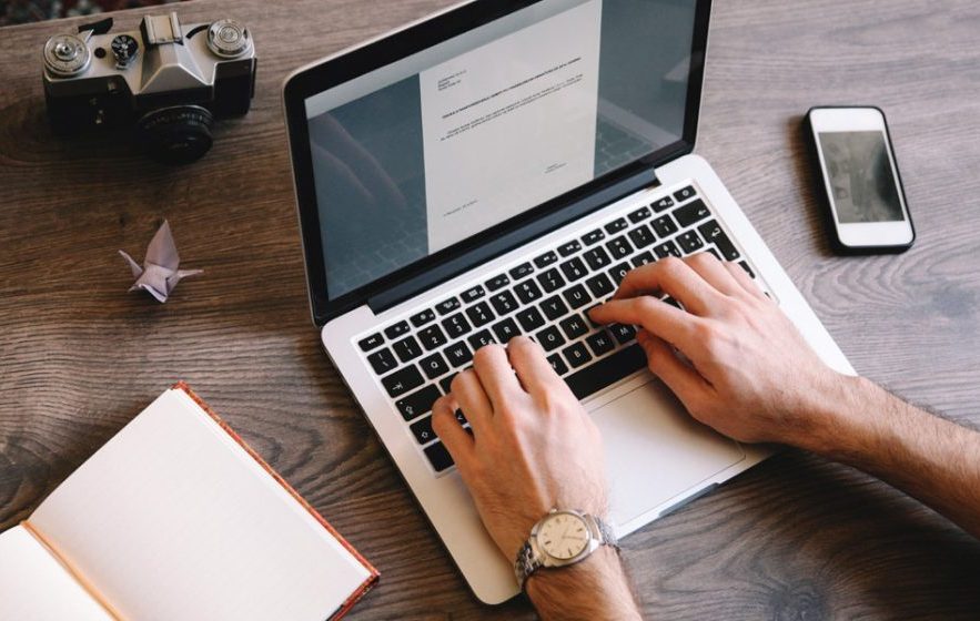 Kepercayaan - Ingin Membangun Personal Branding agar Terlihat Berbeda dari Kompetitor? Cari Tahu 4 Cara Membangun Personal Branding yang Mudah, Murah, dan Efektif Lewat Blogging - dsim.in Kepercayaan - Ingin Membangun Personal Branding agar Terlihat Berbeda dari Kompetitor? Cari Tahu 4 Cara Membangun Personal Branding yang Mudah, Murah, dan Efektif Lewat Blogging - dsim.in