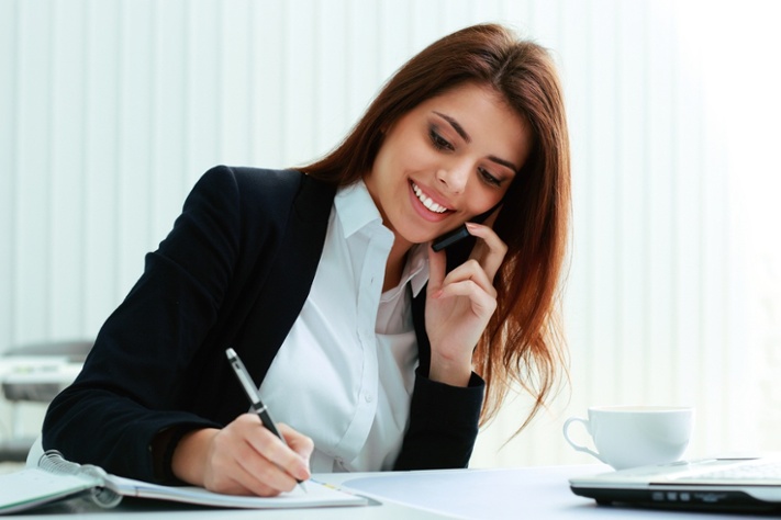 Menghubungi klien sesuai permintaan - Tips Meminimalisasi Miskomunikasi Freelancer dengan Klien -thetravellingsaleswoman.com Menghubungi klien sesuai permintaan - Tips Meminimalisasi Miskomunikasi Freelancer dengan Klien -thetravellingsaleswoman.com