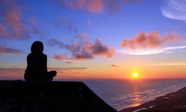 MEMBUNUH WAKTU DI KALA SENJA - phinemo.com