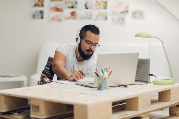 Tempat Bekerja Idaman Freelancer - idntimes.com