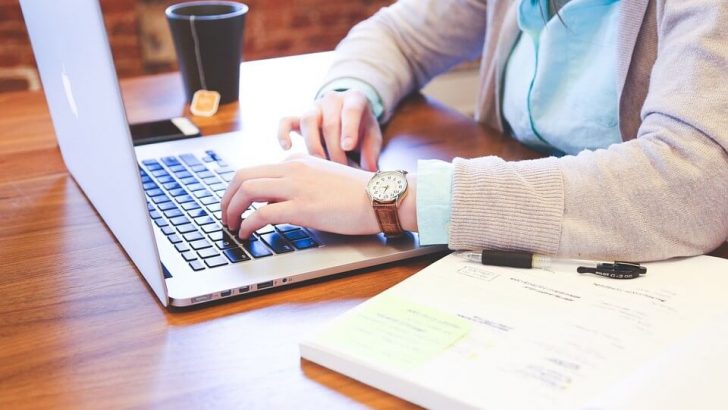Agar Kreatifitas dan Sensitifitas Menulis Tetap Terjaga - travelingyuk.com