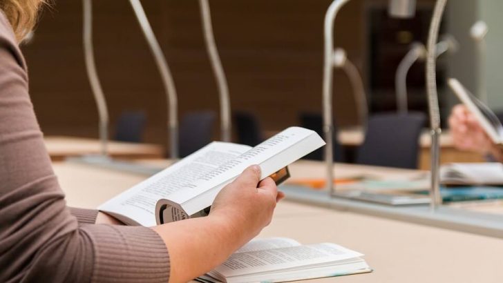 8 Buku untuk Meningkatkan Karier sebagai Penulis Freelance - pixabay.com