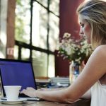 Menjadi ‘Agen’ Pekerja Freelance – Ingin Tambah Penghasilan? Inilah Tiga Cara Freelancer Mendapatkan Uang Lebih! – blog.payoneer.com