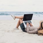 Ingin Tambah Penghasilan? Inilah Tiga Cara Freelancer Mendapatkan Uang Lebih! – pegipegi.com